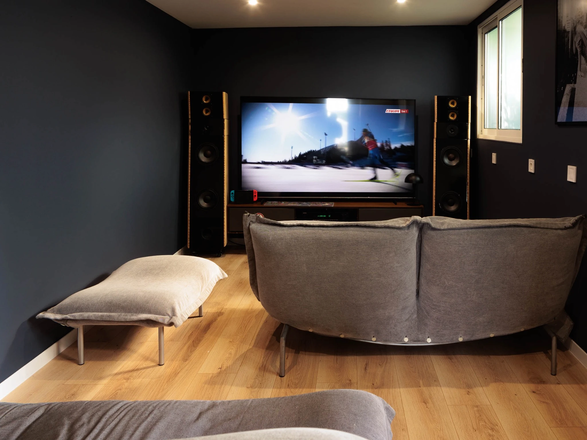 Télétravail et frontalier : les règles, les limites, et où installer ton bureau